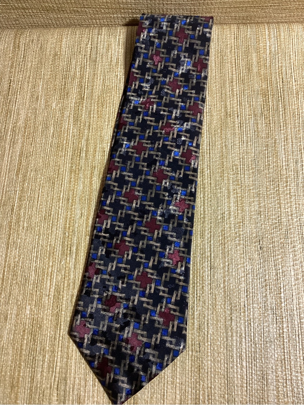 Christian Dior Classic Men's Patterned Tie in Black and Burgundy